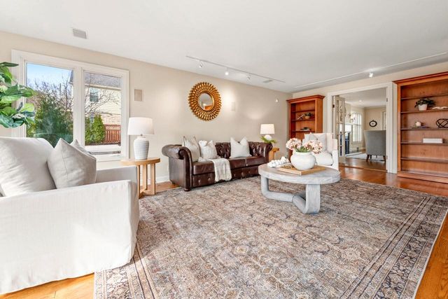 4855 Ardmore AVENUE, Whitefish Bay, WI 53217
