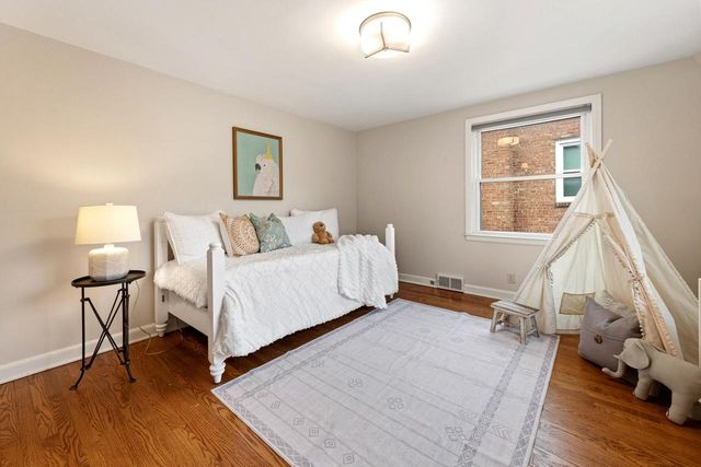 4855 Ardmore AVENUE, Whitefish Bay, WI 53217
