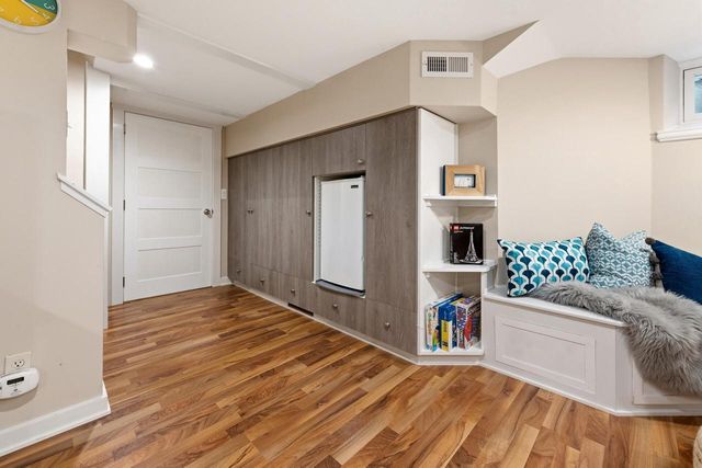 4855 Ardmore AVENUE, Whitefish Bay, WI 53217
