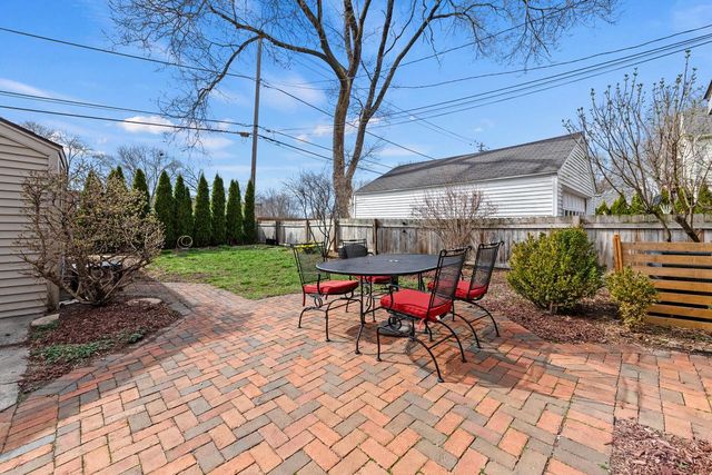 4855 Ardmore AVENUE, Whitefish Bay, WI 53217