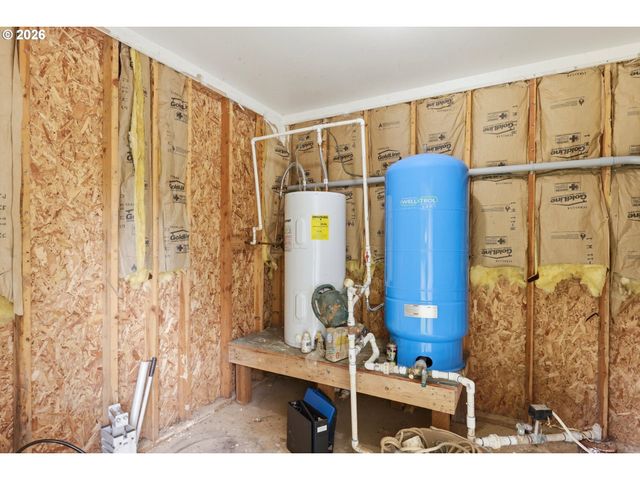 82320 BAY Rd, Elsie, OR 97138