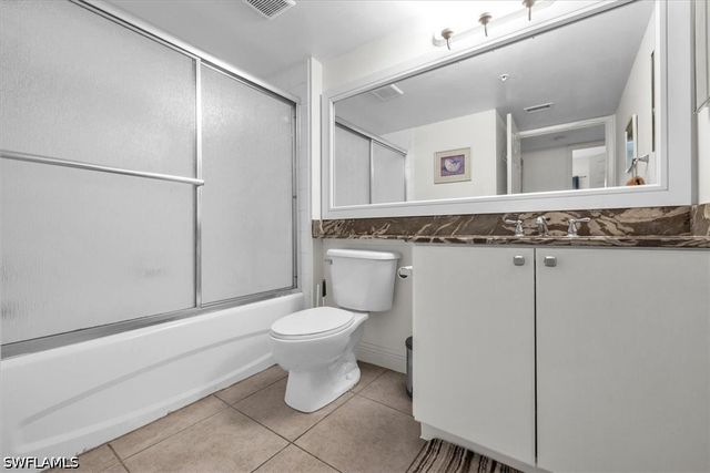 1885 Florida Club DR 8207, Naples, FL 34112