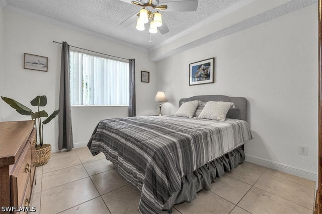 1885 Florida Club DR 8207, Naples, FL 34112