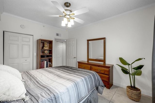 1885 Florida Club DR 8207, Naples, FL 34112