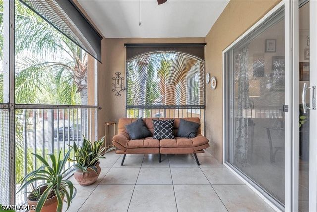 1885 Florida Club DR 8207, Naples, FL 34112