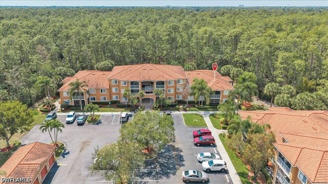 1885 Florida Club DR 8207, Naples, FL 34112
