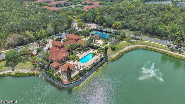1885 Florida Club DR 8207, Naples, FL 34112