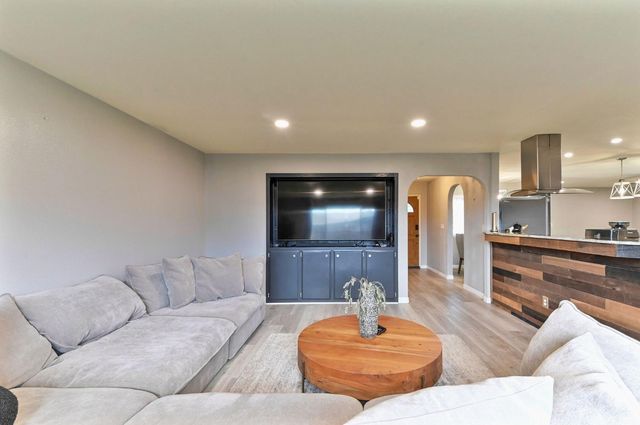 1509 Duportail Ave, Modesto, CA 95355