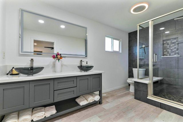 1509 Duportail Ave, Modesto, CA 95355