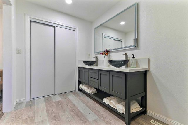 1509 Duportail Ave, Modesto, CA 95355