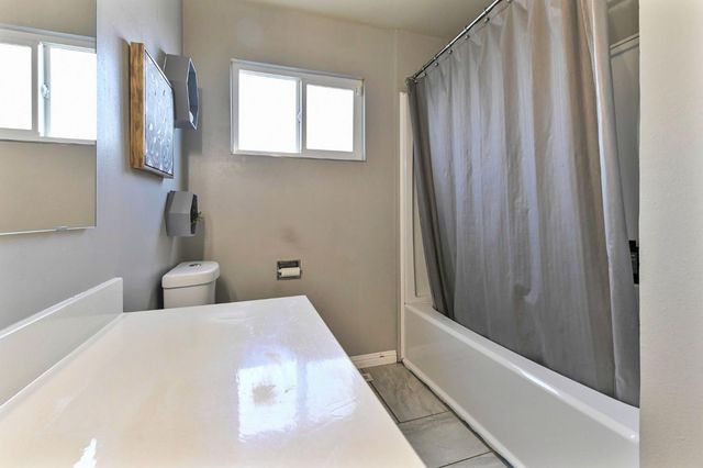 1509 Duportail Ave, Modesto, CA 95355