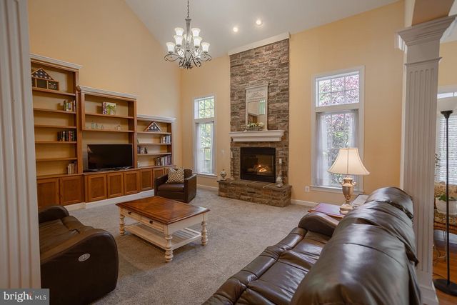 107 JILLIAN CT, Edinburg, VA 22824