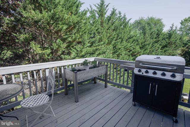 107 JILLIAN CT, Edinburg, VA 22824