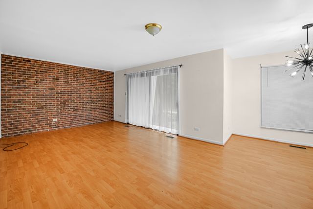 1100 Holbrook Road D, Homewood, IL 60430