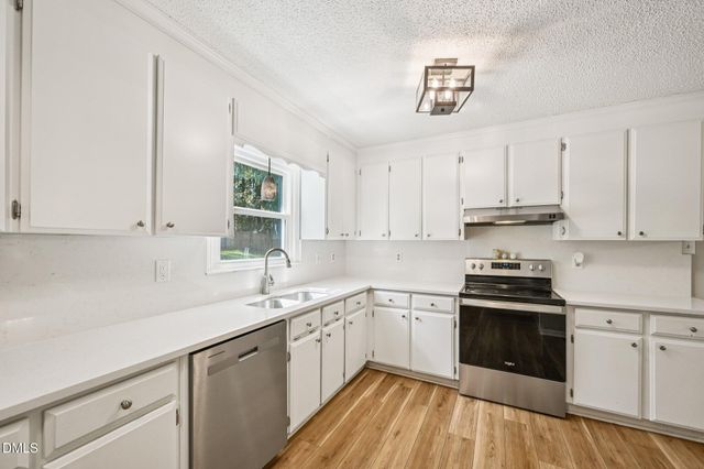 2004 Spring Valley Drive, Clayton, NC 27520