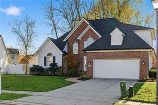 77 South Parrish Drive, Amherst, NY 14228