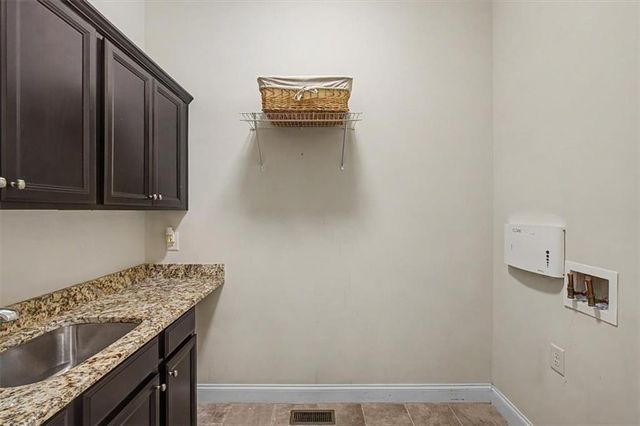 1463 Sutters Pond Drive NW, Kennesaw, GA 30152