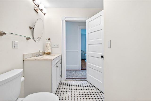 24 Fielding Street, Concord, MA 01742