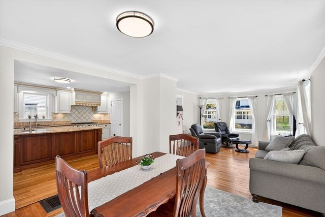 24 Fielding Street, Concord, MA 01742