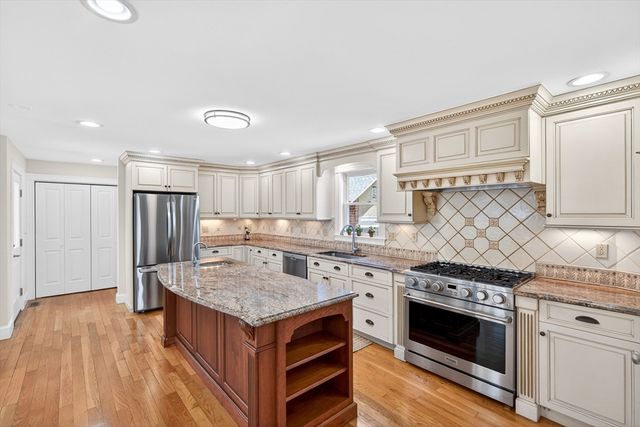 24 Fielding Street, Concord, MA 01742