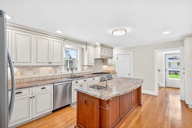 24 Fielding Street, Concord, MA 01742