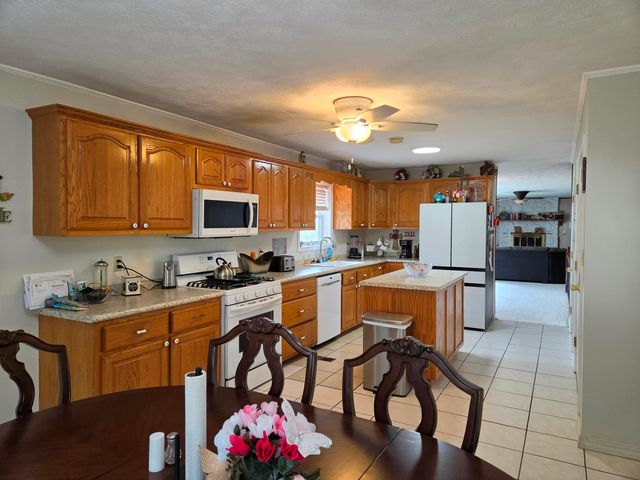 1012 Fairwater Circle, Horseshoe Bend, AR 72512