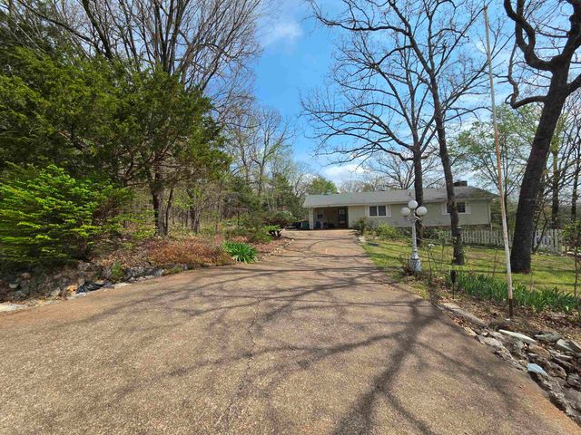 1012 Fairwater Circle, Horseshoe Bend, AR 72512