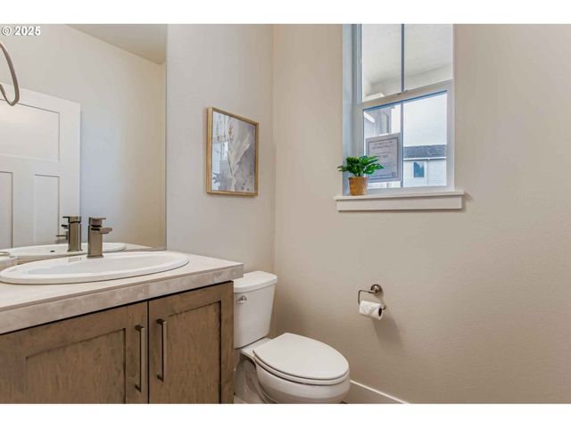 7839 Sw THORNBRIDGE Ter 10, Beaverton, OR 97007