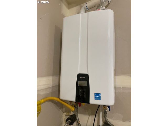 7839 Sw THORNBRIDGE Ter 10, Beaverton, OR 97007