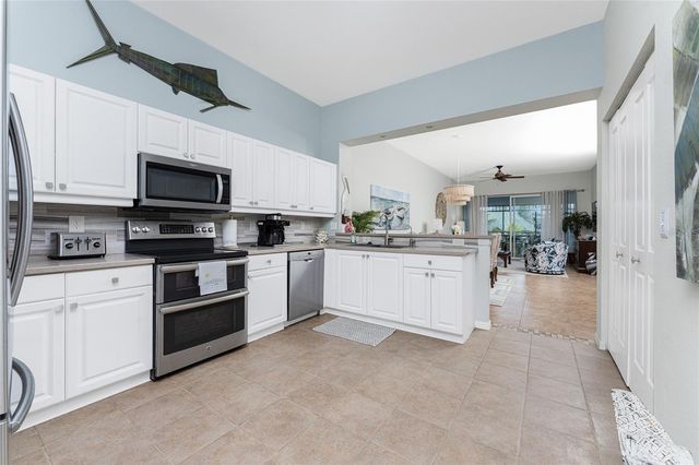 5117 MELBOURNE STREET B304, Punta Gorda, FL 33980