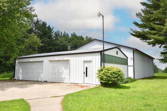 6051 Blueberry ROAD, Allenton, WI 53002