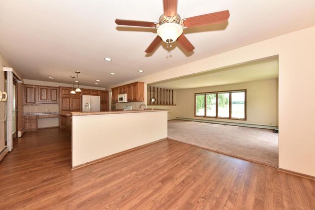 6051 Blueberry ROAD, Allenton, WI 53002