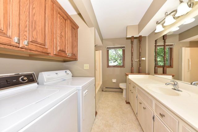 6051 Blueberry ROAD, Allenton, WI 53002