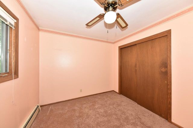 6051 Blueberry ROAD, Allenton, WI 53002