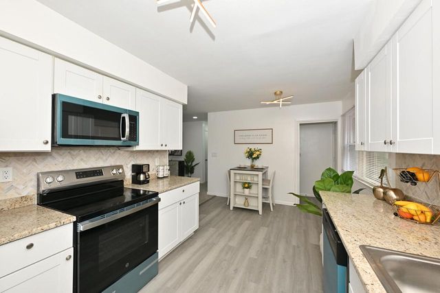 3950 N 58th STREET, Milwaukee, WI 53216