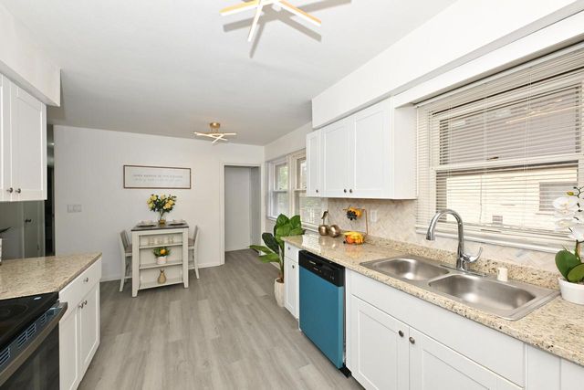3950 N 58th STREET, Milwaukee, WI 53216