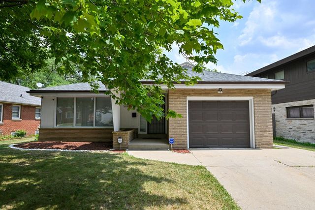 3950 N 58th STREET, Milwaukee, WI 53216