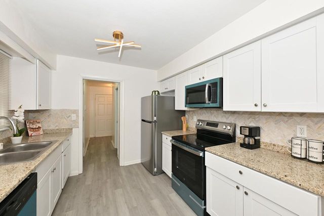 3950 N 58th STREET, Milwaukee, WI 53216