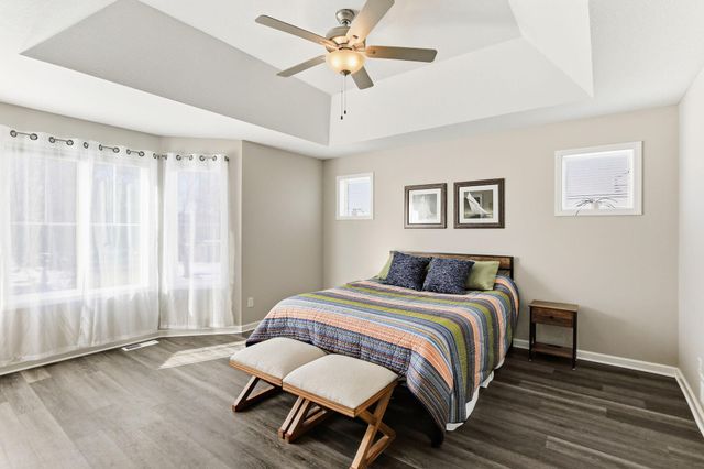 9931 Bluebird Street NW, Coon Rapids, MN 55433