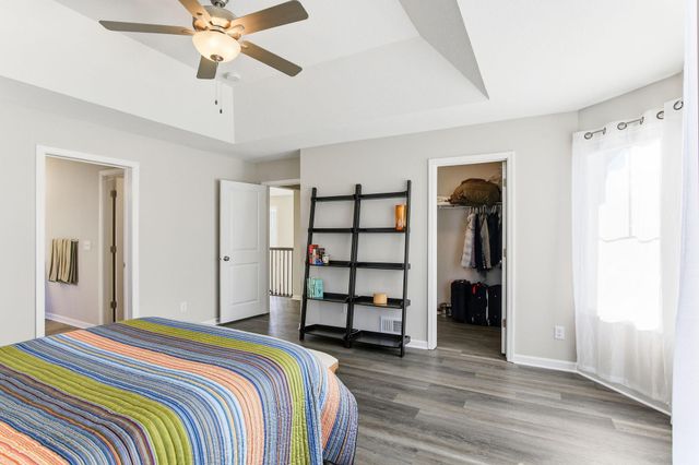 9931 Bluebird Street NW, Coon Rapids, MN 55433