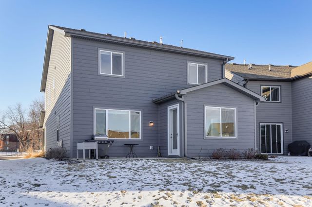 9931 Bluebird Street NW, Coon Rapids, MN 55433