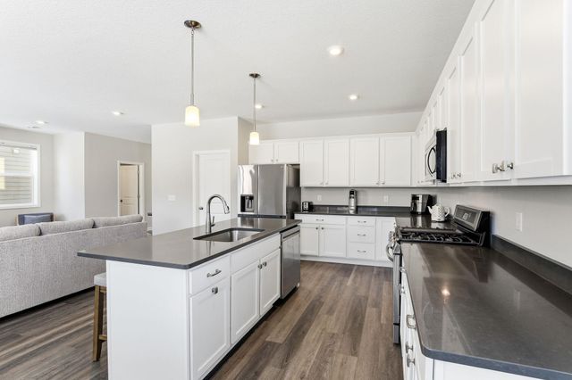 9931 Bluebird Street NW, Coon Rapids, MN 55433