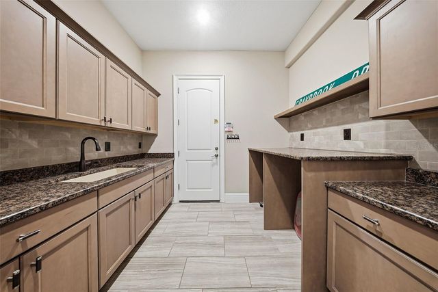 7162 GRAYBROOK DRIVE, Wesley Chapel, FL 33545