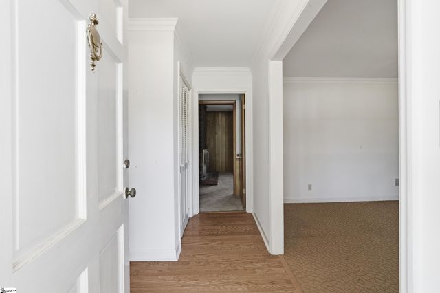 814 Mountain Vew Court, Greer, SC 29651
