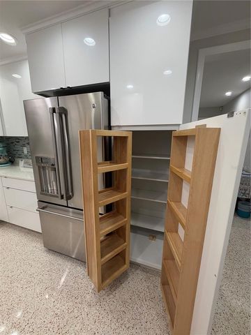 87 OAKWOOD DRIVE, Dunedin, FL 34698