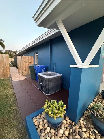 87 OAKWOOD DRIVE, Dunedin, FL 34698