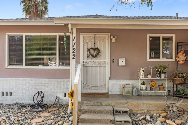 1122 Huntington Dr, Modesto, CA 95350