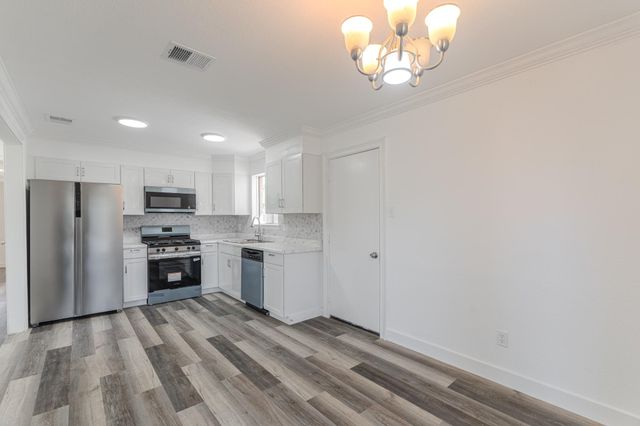 10126 Pine Moss Drive, Houston, TX 77040