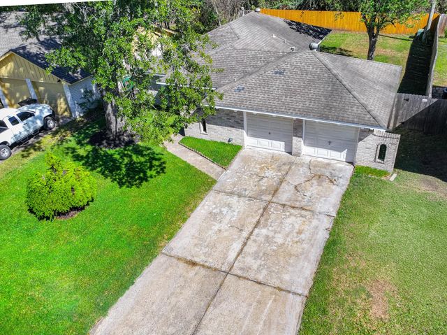 10126 Pine Moss Drive, Houston, TX 77040