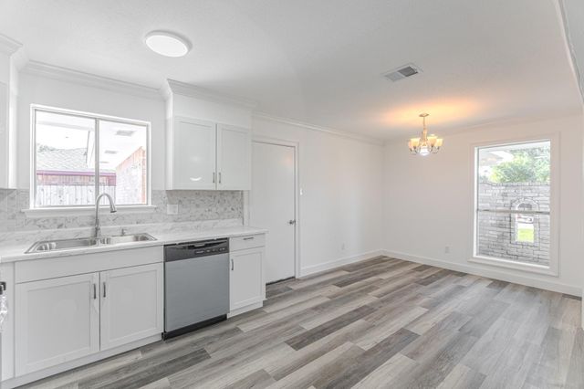 10126 Pine Moss Drive, Houston, TX 77040